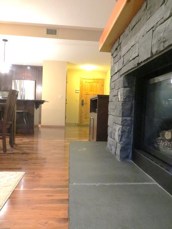 Luxury Canmore Vacations Pokoj fotografie