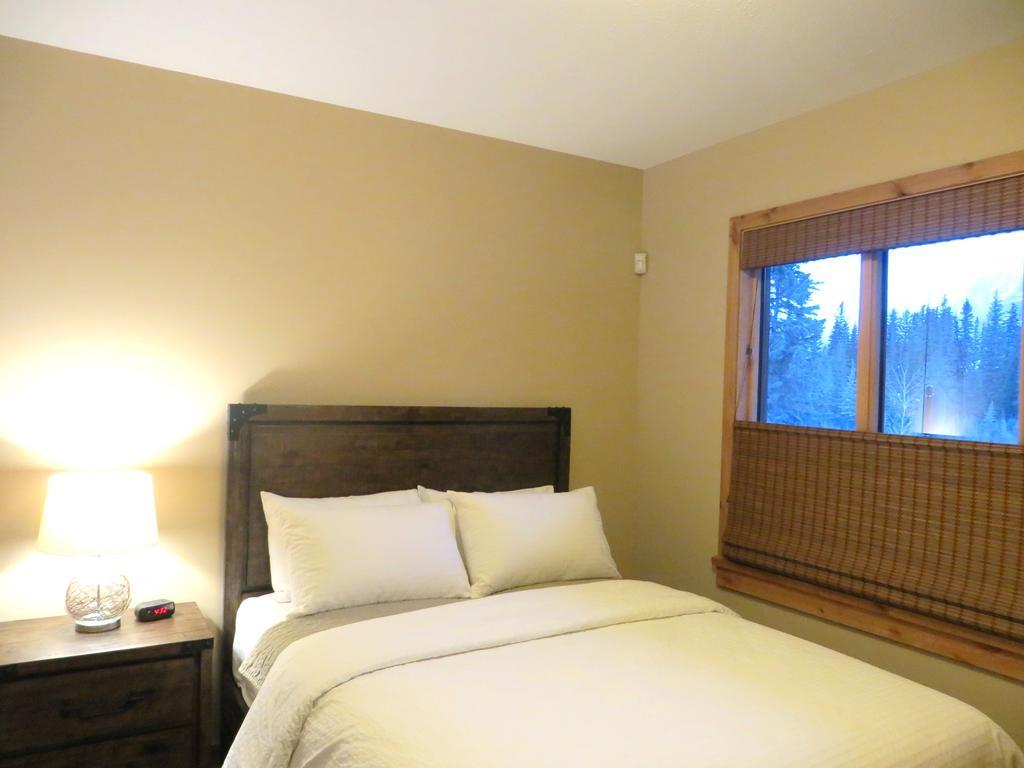 Luxury Canmore Vacations Pokoj fotografie